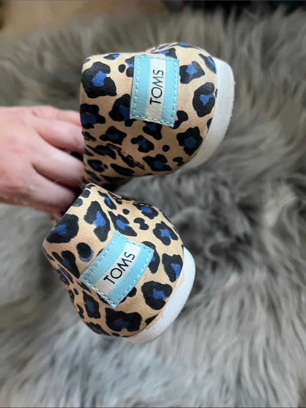 Toms euc women